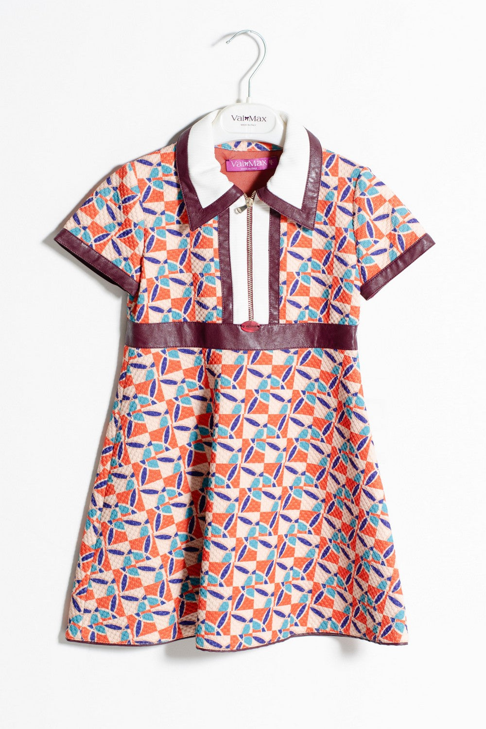 ValMax dress with pointed collar
