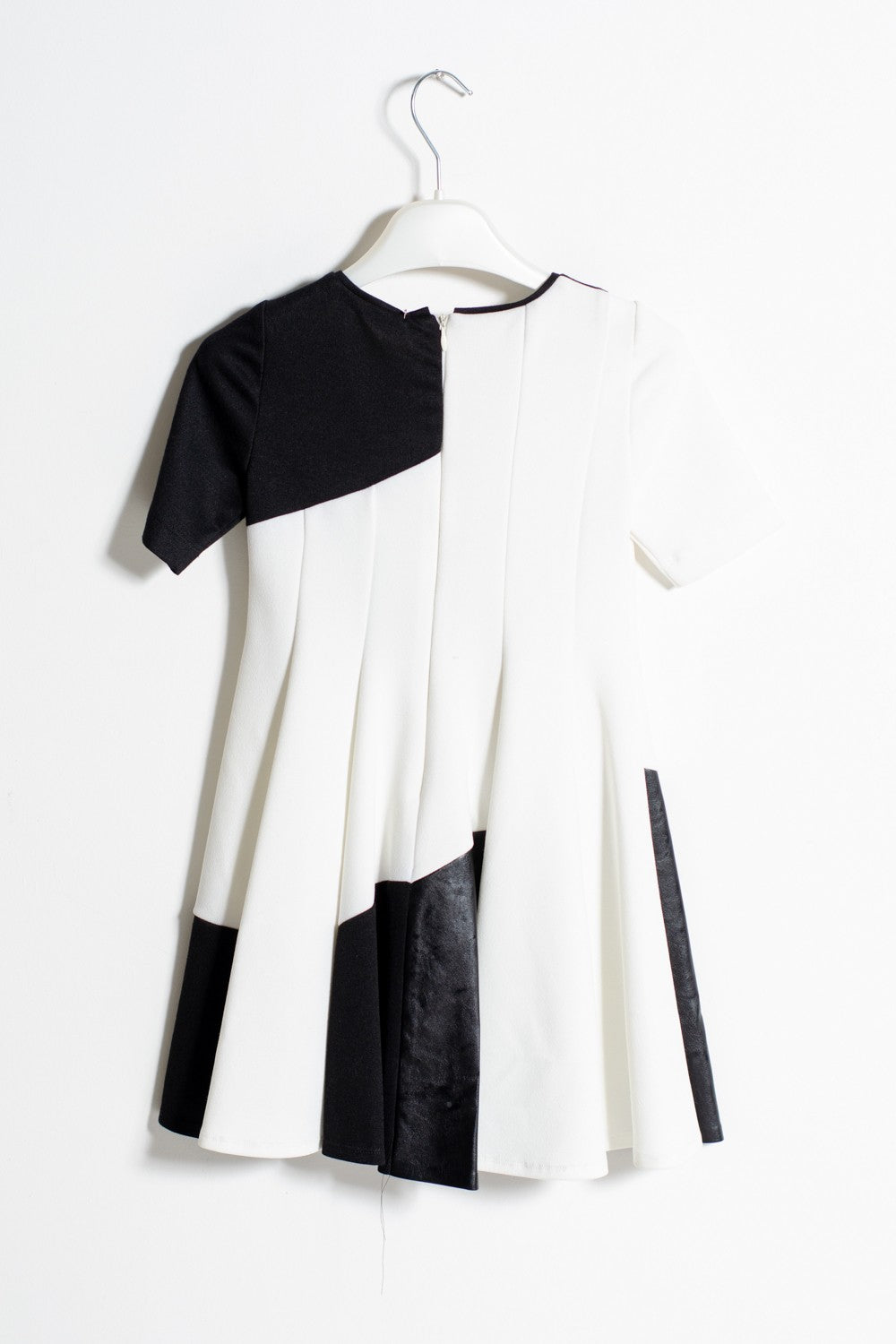 ValMax black and white dress