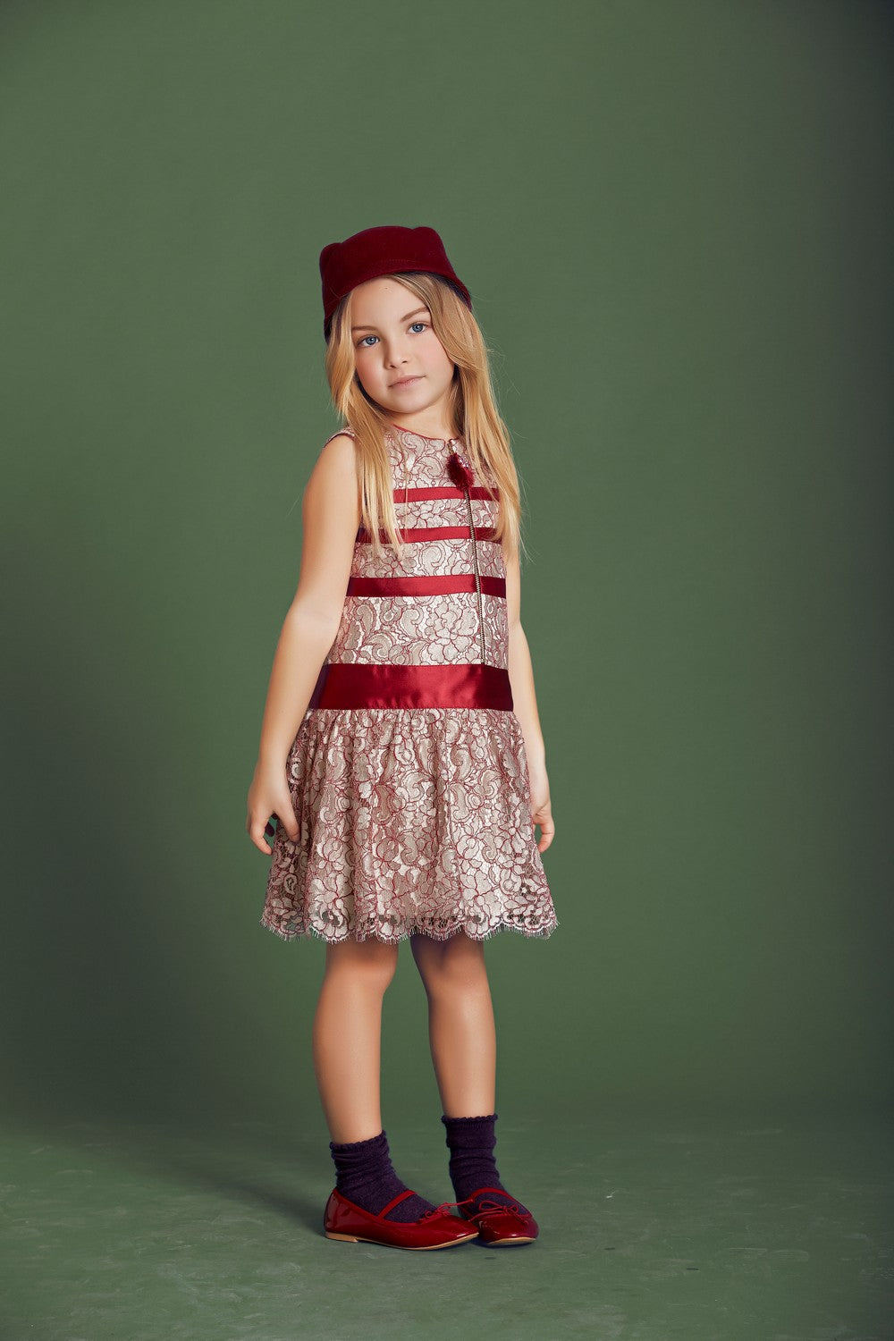 Abito ValMax in pizzo floreale e satin