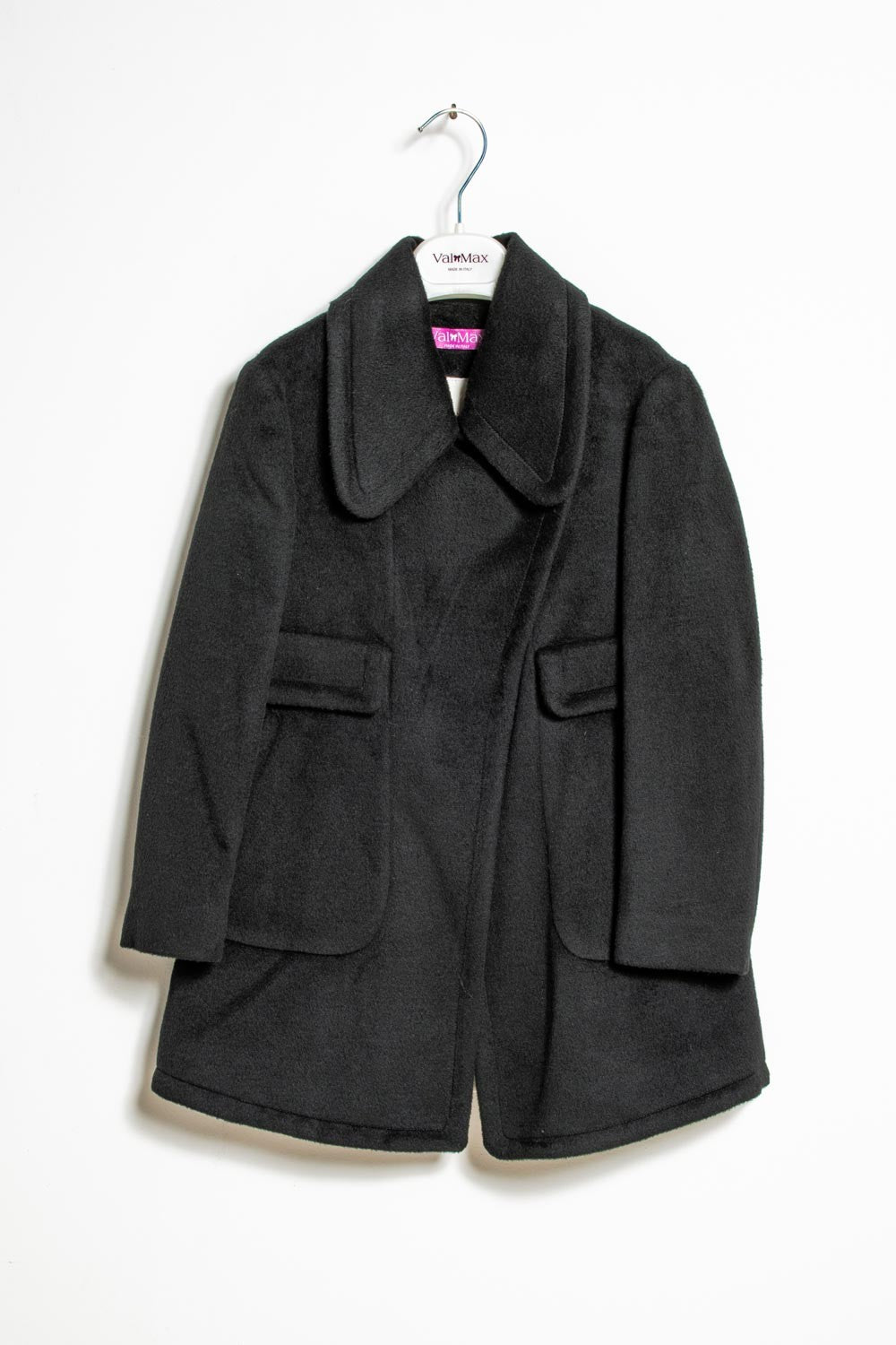 ValMax coat with pockets