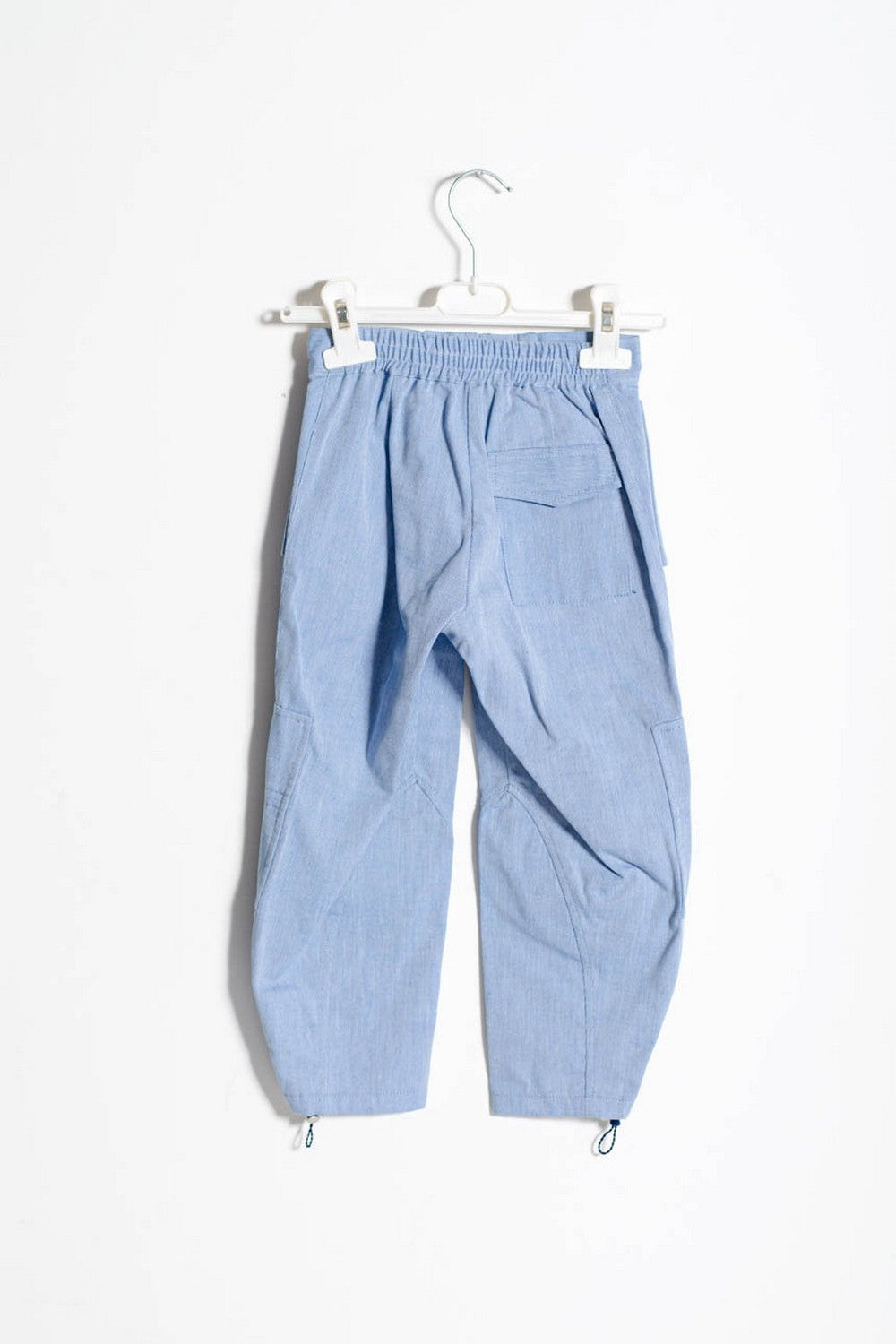 Pantaloni ValMax in denim con tagli