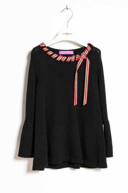 Maglia ValMax con collo decorato da passamaneria