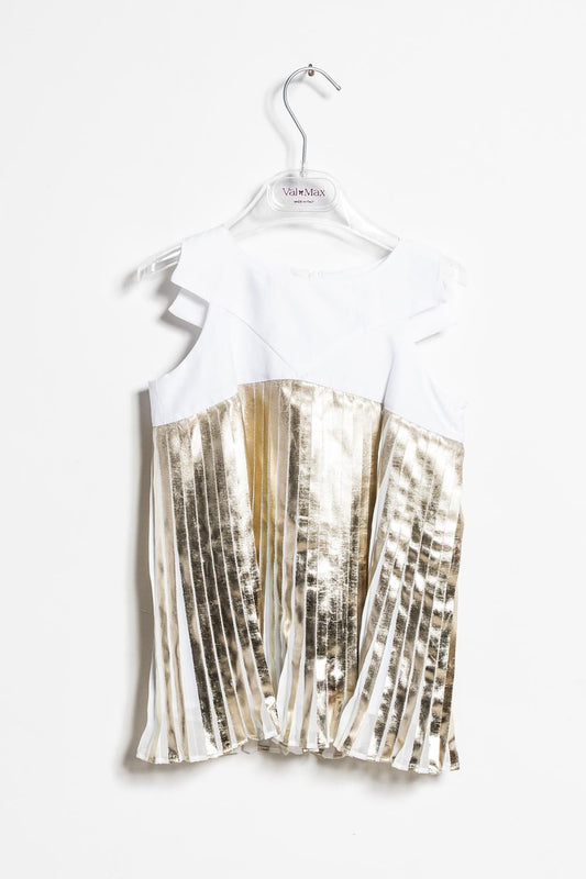 ValMax sleeveless top in pleated fabric