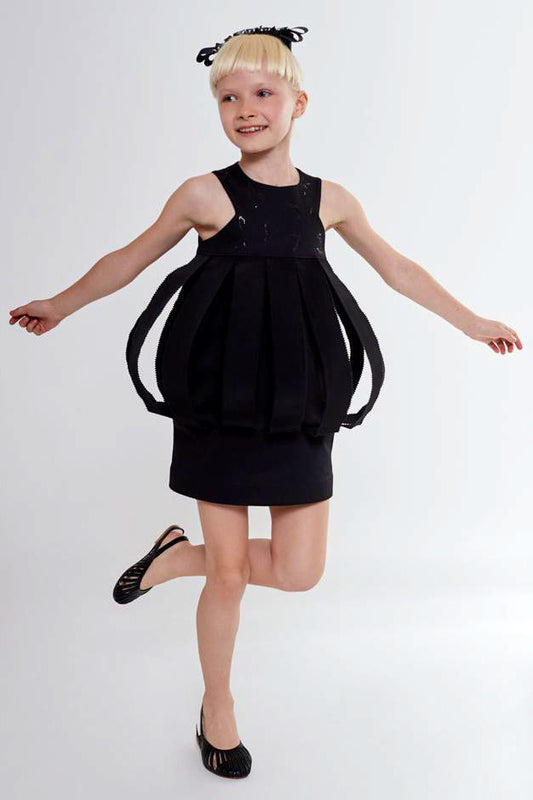 Charleston-style dress with grosgrain